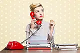 Mitarbeiterin im Büro