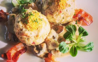 Pilzpfanne mit Knödel