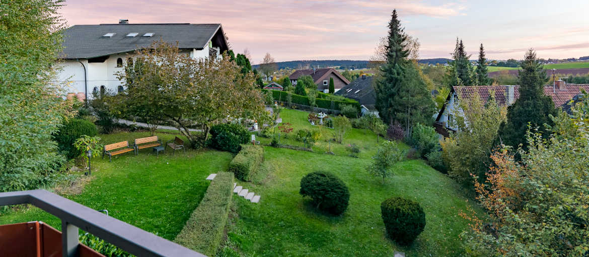 Garten im Hotel Waldachtal bei Freudenstadt